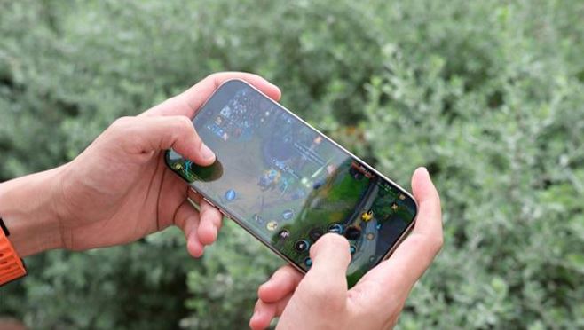 iPhone 16 Pro Max Giảm Sốc Dịp Cận Tết Tại XTmobile: Cơ Hội Sở Hữu Siêu Phẩm Với Giá Tốt Nhất 14 xtmobile 1